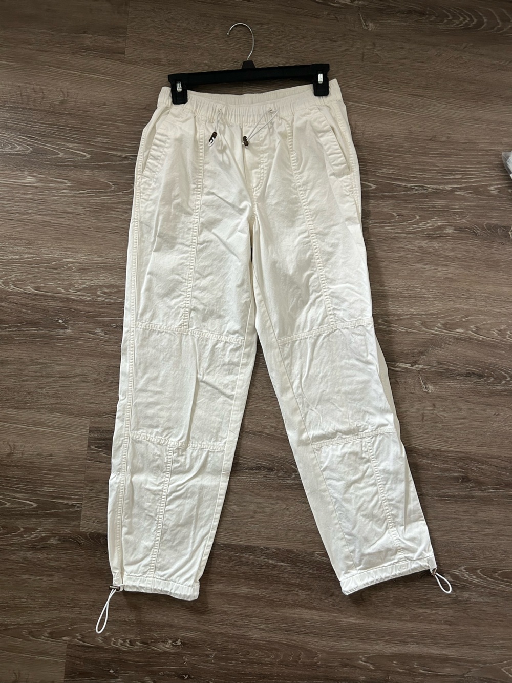 Arizona Jean Company Women's White Cargo Drawstring Pants